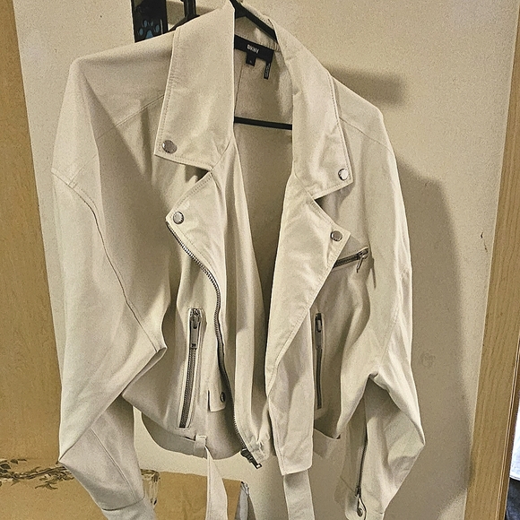 Jacket - Picture 4 of 4